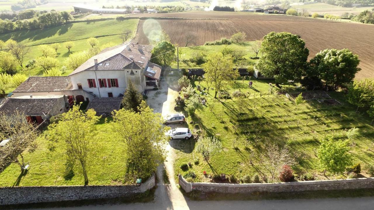 "Il Etait Une Soie..." Hotell Saint-Vincent-de-Barres Exteriör bild
